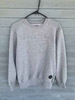 Barcelona Designs Women Gray Sweatshirt Med XXX